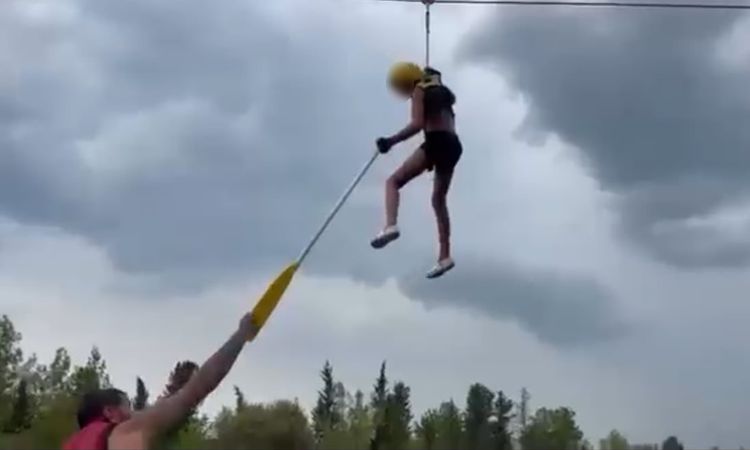 Sıcak Gündem: Köprülü Kanyon'da Zipline Faciası: Çocuk Havada Mahsur Kaldı - Son Dakika - Son Dakika Bilgileri