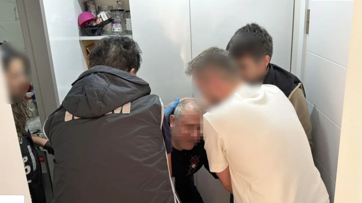 'Village brother' was caught in the washing machine!