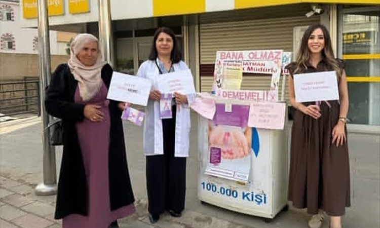 Kozluk'ta meme kanseri farkındalık standında erken teşhisin önemi anlatıldı - Son Dakika Bilgileri