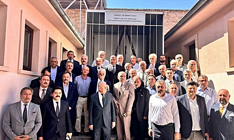 Kritik Açıklama: 12 Eylül’de idam edilen ülkücüler Ulucanlar Cezaevi’nde anıldı ve Merak Edilenler