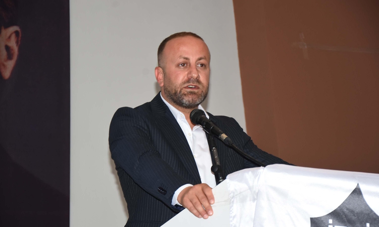 Kritik Açıklama: 3'üncü Lig'deki Altay'da kayyım davasından feragat ve kongre planı tartışma yarattı ve Merak