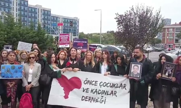 Kritik Açıklama: 5 yaşındaki kızına cinsel istismar suçlamasıyla yargılanan Şengüler beraat etti - Son Dakika