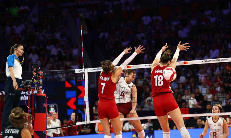 Kritik Açıklama: A Milli Kadın Voleybol Takımı, Avrupa Şampiyonası’na galibiyetle resmen start aldı ve Merak E