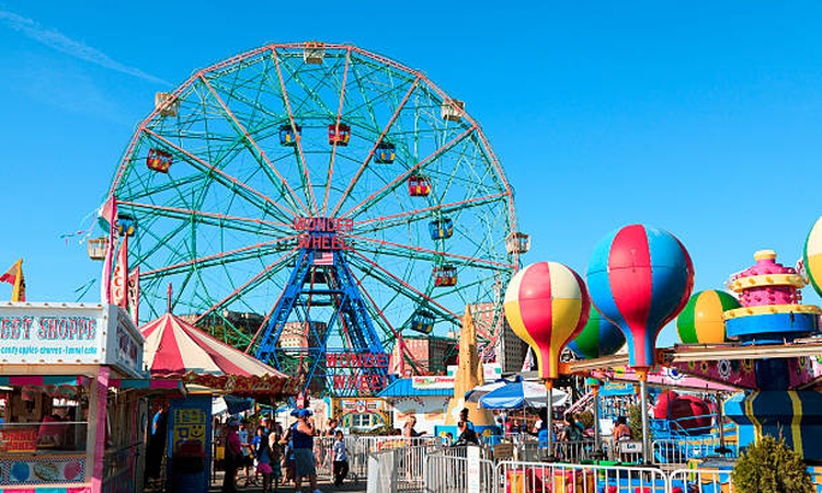 Kritik Açıklama: ABD'nin Georgia eyaletindeki lunapark kazasında 1 kişi öldü, çok sayıda yaralı var