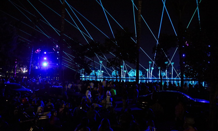 Kritik Açıklama: Adana Lezzet Festivali'nde Seyhan Nehri kıyısında 1000 dron uçuruldu - Son Dakika Bilgileri