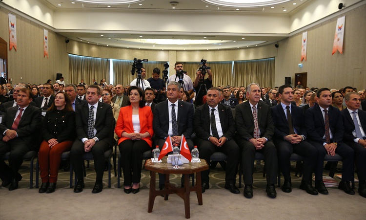 Kritik Açıklama: Adana'da Vali Yavuz'un katılımıyla 2040 vizyonu için 312 proje tanıtıldı ve Merak Edilenler