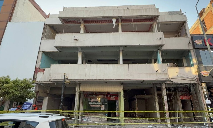 Kritik Açıklama: Adıyaman'da ses ihbarı üzerine harekete geçen ekipler binada kimseyi bulamadı ve Merak Edilen