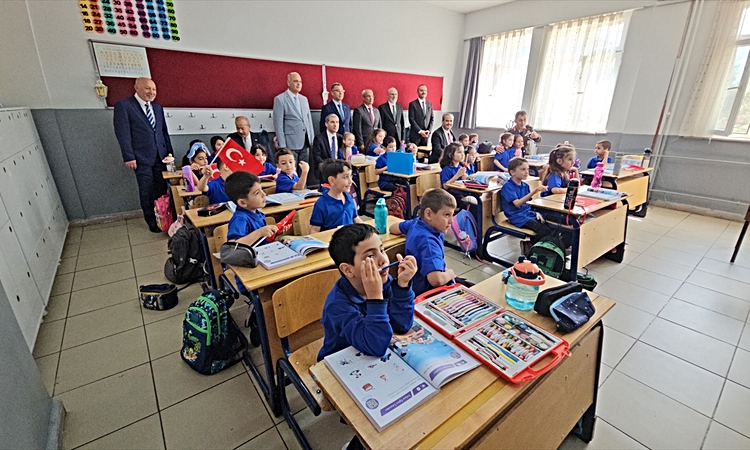 Kritik Açıklama: Afyonkarahisar'da 142 bin 535 öğrenci ders başı yaptı | İşte Tüm Ayrıntılar