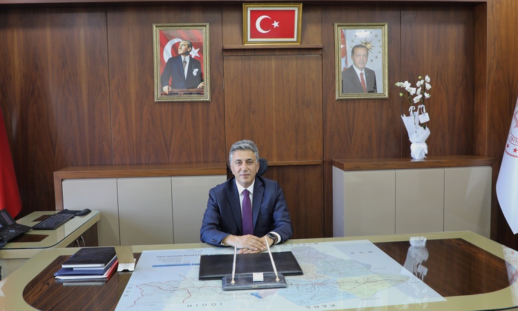 Kritik Açıklama: Ağrı'da aileler 30 Ekim'de ekranlarını kapatıp çocuklarıyla kitap okuyacak