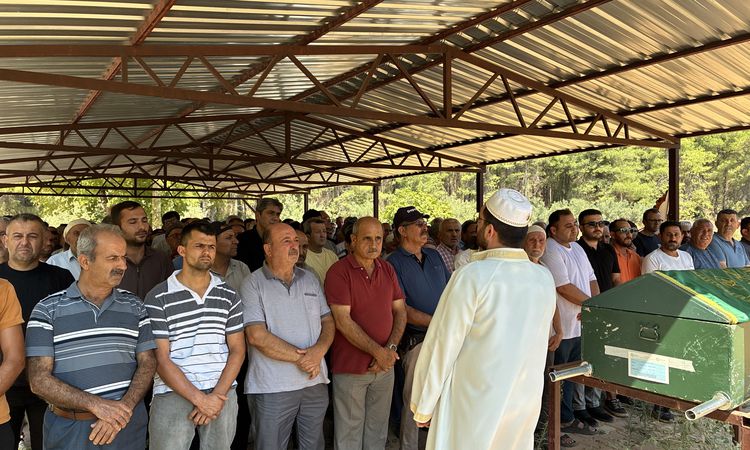 Kritik Açıklama: Aksu yangını 3'üncü gününde büyük ölçüde kontrol altına alındı