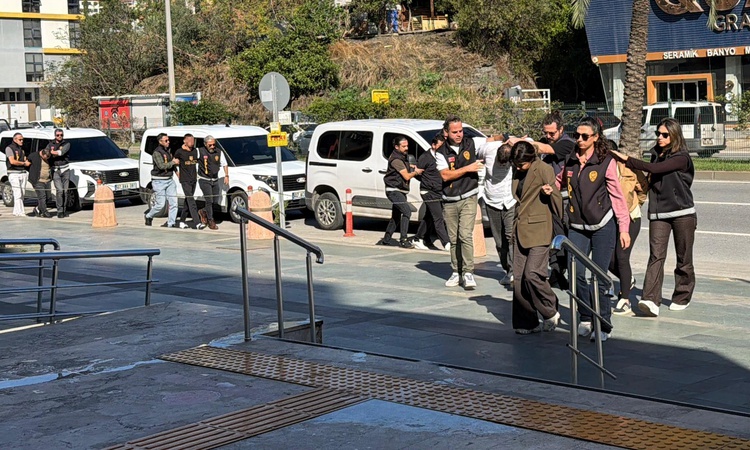 Kritik Açıklama: Alanya'da 15 milyon avroluk senet imzalatıldığı iddiasıyla 8 şüpheli yakalanarak gözaltına se