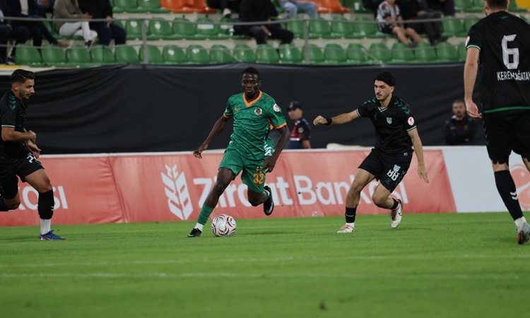Kritik Açıklama: Alanyaspor, Ziraat Türkiye Kupası 3. turunda 12 Bingölspor'u 4-1 yenip 4. tura artış grafiği