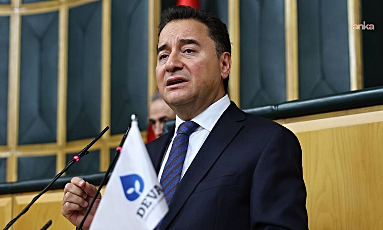 Kritik Açıklama: Ali Babacan, Manisa'daki okul saldırısına 'bir yıl içinde üçüncü' diye tepki gösterdi - Son D