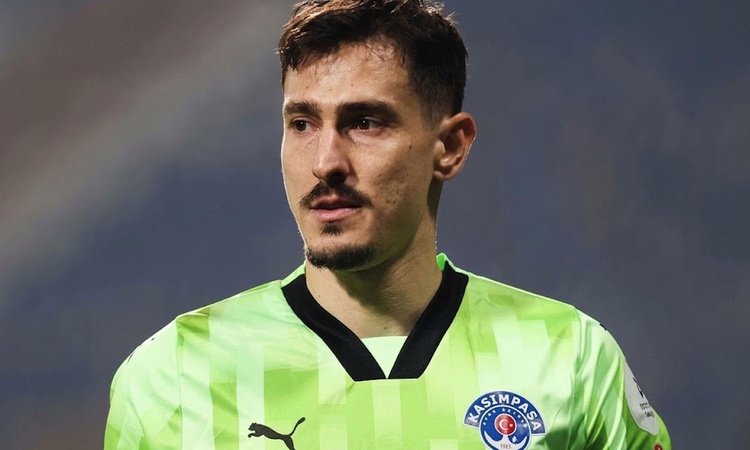Kritik Açıklama: Andreas Gianniotis'ten Galatasaray'a karşı tarihi performans: Gelişmeler Takip Ediliyor