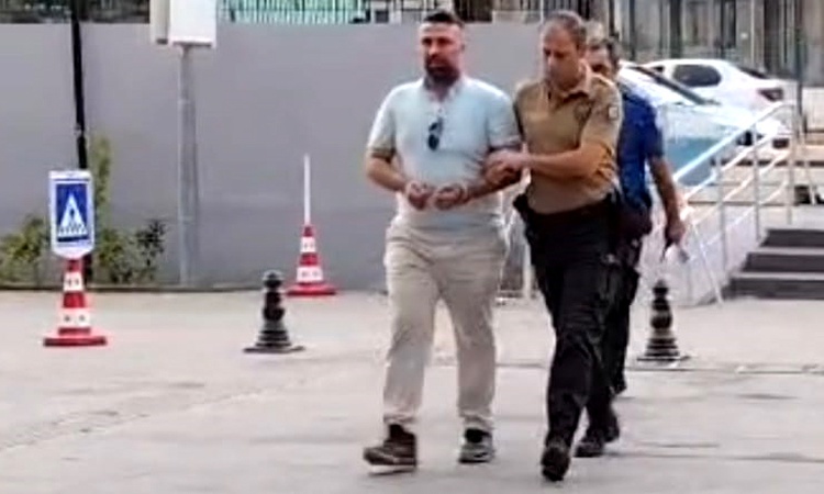 Kritik Açıklama: Antalya Manavgat'ta ölüye ait ehliyetle yakalanan sürücü, 22,5 yıl hapisle aranıyordu | İşte