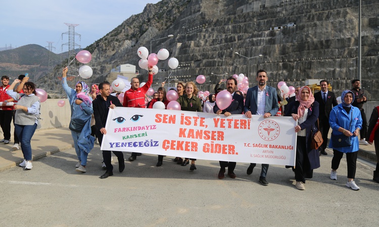 Kritik Açıklama: Artvin'de meme kanseri farkındalığı için Deriner Barajı'nda balonlar uçuruldu: Gelişmeler Tak