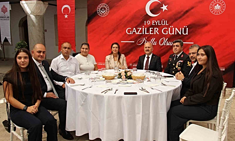 Kritik Açıklama: Aydın’da gaziler onuruna yemek programı düzenlendi - Son Dakika Bilgileri