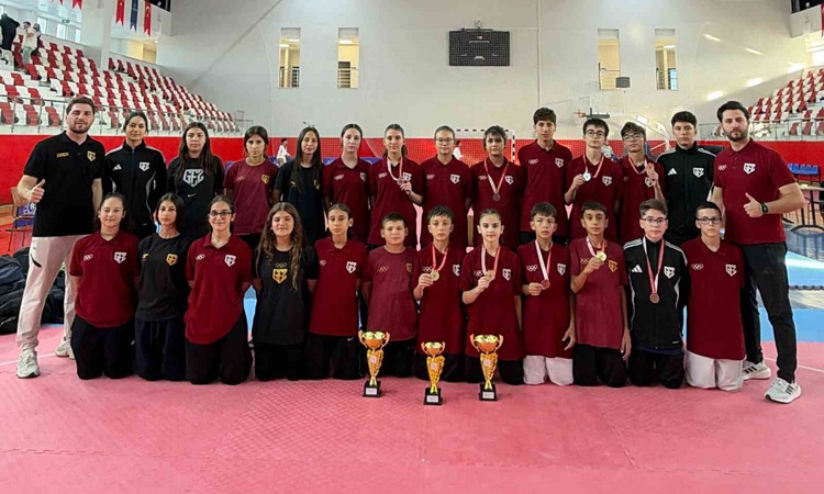 Kritik Açıklama: Aydınlı taekwondocular Kütahya'da 8 madalyayla genel klasman şampiyonu oldu | İşte Tüm Ayrınt