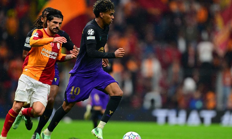 Kritik Açıklama: Barcelona'ya karşı kimsenin yapamadığını Galatasaray başardı - Son Dakika Bilgileri