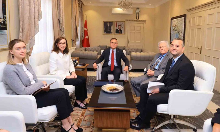 Kritik Açıklama: Birleşik Krallık Ankara Büyükelçisi Anderson, Muğla Valisi Akbıyık'ı ziyaret etti - Son Dakik