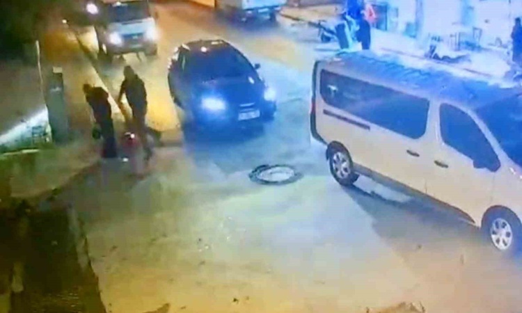 Kritik Açıklama: Bodrum'da gence çarpmamak için manevra yapan sürücü, kazayı önledi ama tokat attı | İşte Tüm