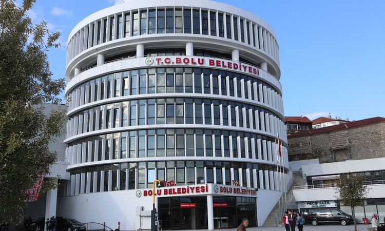 Kritik Açıklama: Bolu'da zimmet iddiası soruşturmasında 9 şüpheliden 3'ü serbest bırakıldı ve Merak Edilenler