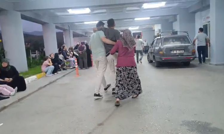 Kritik Açıklama: Bursa'da düğün yemeği ardından 84 kişi hastaneye kaldırıldı ve Merak Edilenler