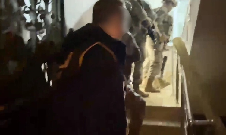 Kritik Açıklama: Bursa'da sanal medyada suç örgütlerini özendiren 25 kişi yakalanarak gözaltına sevk edildi -