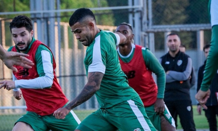 Kritik Açıklama: Bursaspor, 12. haftada Ankara Keçiörengücü deplasmanına hazırlanıyor