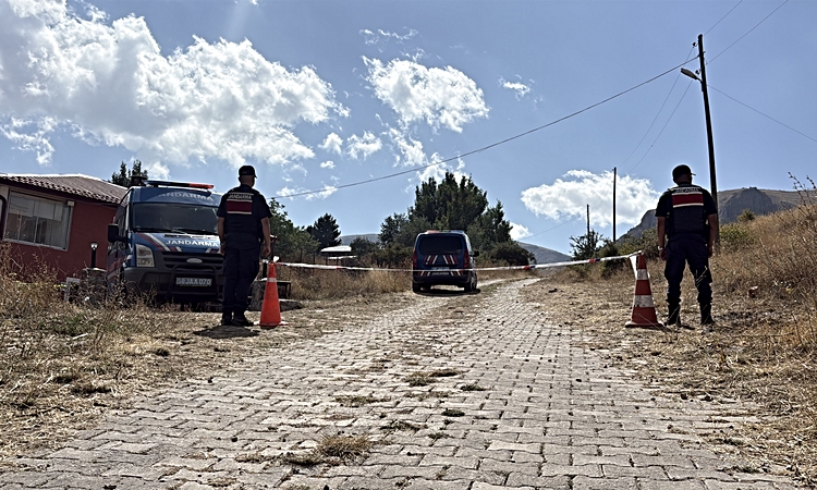 Kritik Açıklama: Büşra bebek olayında yeni gelişme; kardeşlerinin 'çadırdan alıp götürdü' dediği kişi gözaltın