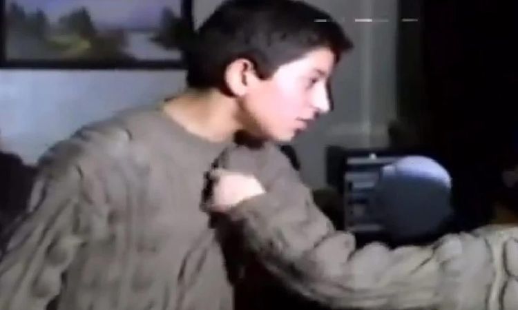 Kritik Açıklama: Cem Yılmaz'ın 12 yaşındaki hali gözler önüne serildi - Son Dakika Bilgileri