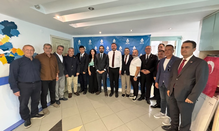 Kritik Açıklama: CHP İzmir İl Başkanı Gümrükçü, üç partinin İzmir il başkanını ziyaret etti