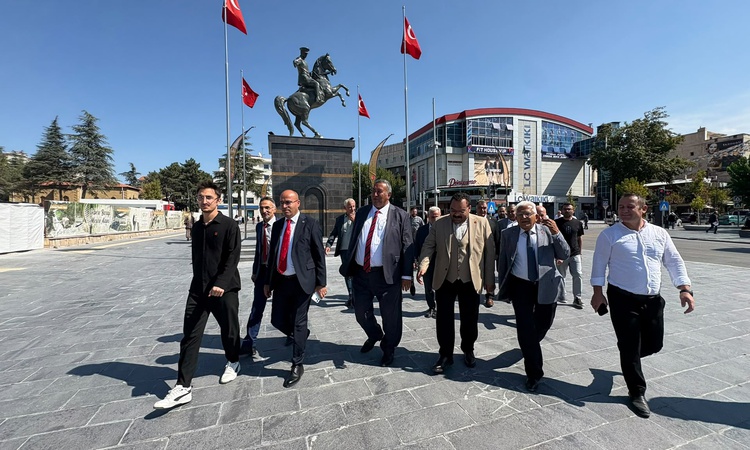 Kritik Açıklama: CHP'li Gürer, esnaf prim gününün 7 bin 200'e düşürülmesi için mücadele sözü verdi