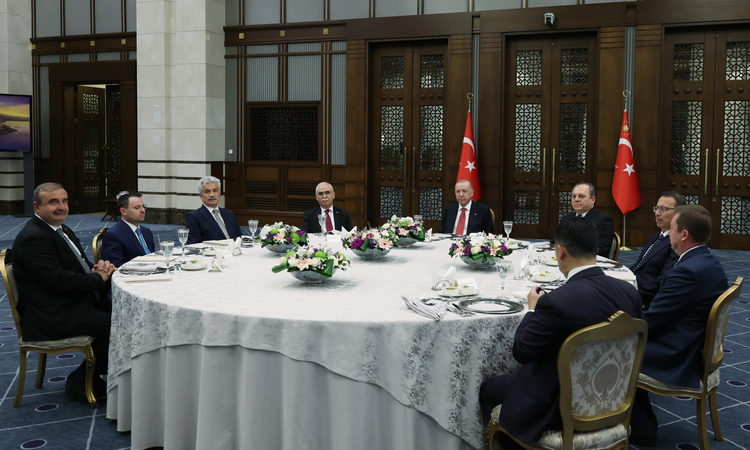 Kritik Açıklama: Cumhurbaşkanı Erdoğan, Yüksek Mahkeme Başkanları onuruna verilen yemeğe katıldı | İşte Tüm Ay