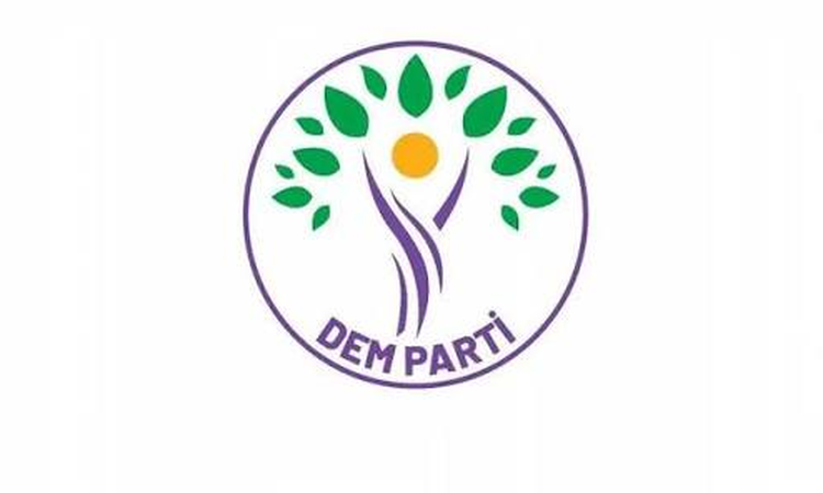 Kritik Açıklama: DEM Parti: "Bir yandan barıştan söz edip diğer yandan demokratik alanı daraltarak sürecin yür