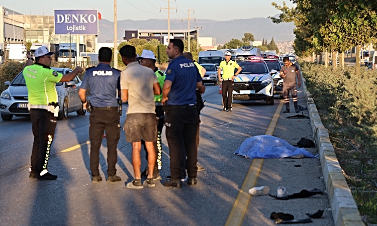 Kritik Açıklama: Denizli'de otomobilin çarptığı motosiklet sürücüsü öldü - Son Dakika Bilgileri