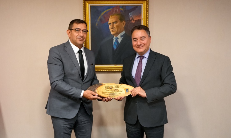 Kritik Açıklama: DEVA Partisi Genel Başkanı Ali Babacan, ŞEDEK-DER Başkanı Yılmaz ve heyetini ağırladı ve Mera