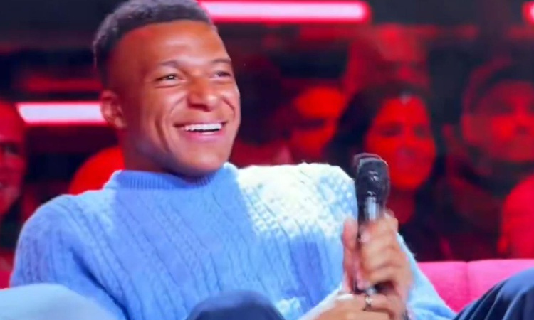 Kritik Açıklama: "Diktatör" şarkısı çaldı, Mbappe kahkahaya boğuldu