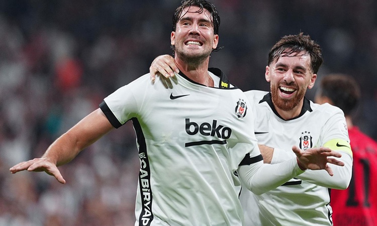 Kritik Açıklama: Dusan Vlahovic, Beşiktaş tarihine geçti - Son Dakika Bilgileri