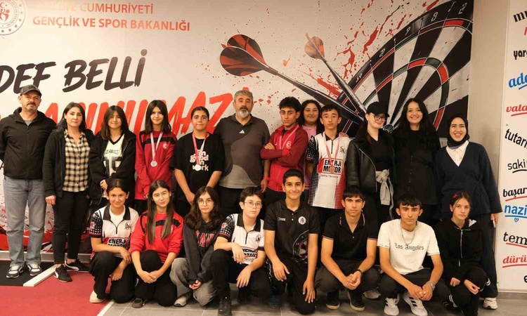 Kritik Açıklama: Erzincan'da Amatör Spor Haftası Dart İl Birinciliği 13 Şubat Şehir Stadı'nda resmen start ald