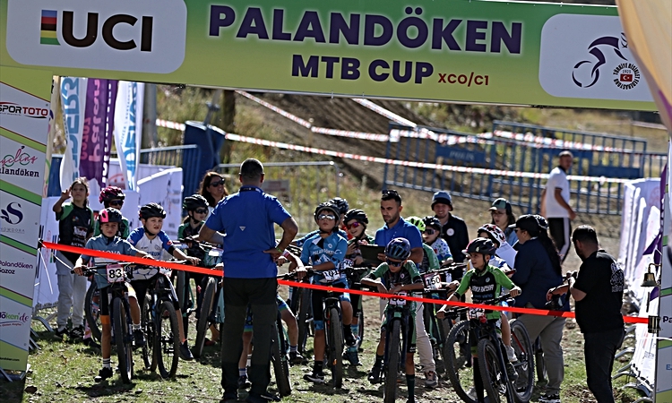 Kritik Açıklama: Erzurum'da "Palandöken MTB Cup Series" yarışları resmen start aldı