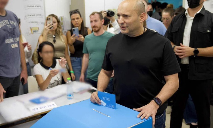 Kritik Açıklama: Eski İsrail Başbakanı Naftali Bennett'tan seçim sonrası ilk açıklama: Hükümet kurmak için gör