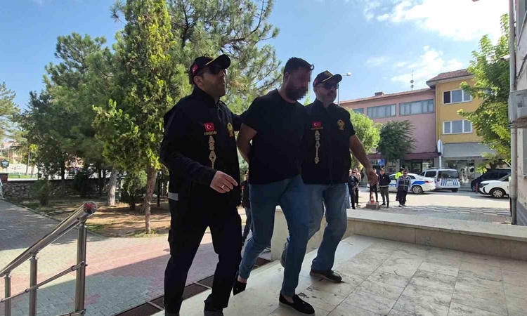 Kritik Açıklama: Eskişehir Çifteler'de oto galerici öldü, ağabeyi dahil 3 şüpheli adliyeye sevk edildi | İşte