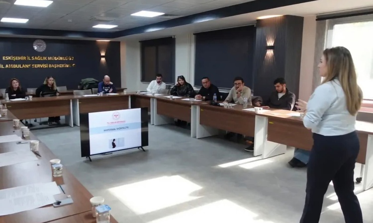 Kritik Açıklama: Eskişehir İl Ambulans Servisi 20 sağlık personeline obstetrik acil eğitimi verdi: Gelişmeler