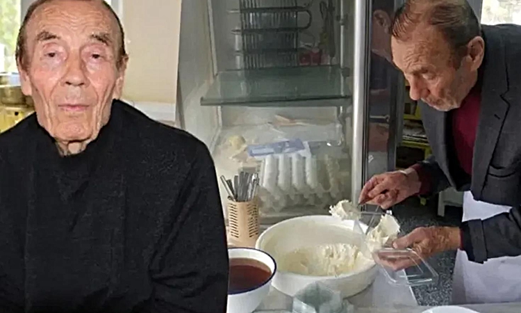 Kritik Açıklama: Eşref Amca'dan üzen karar! Yavaş adımlarıyla gönüllere taht kuran 97 yaşındaki usta dükkanını