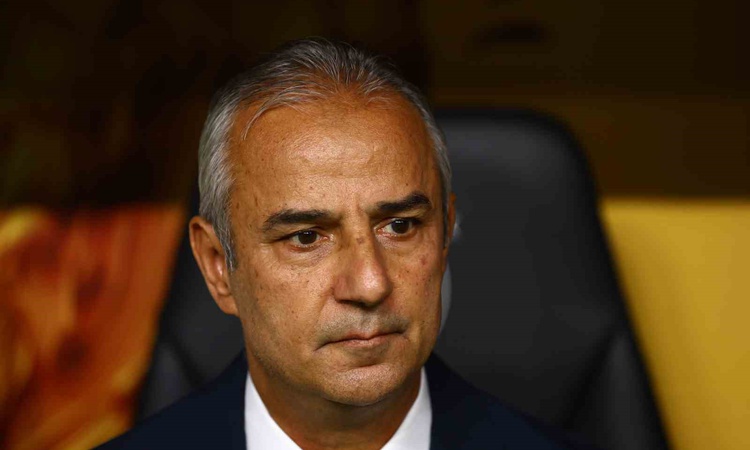 Kritik Açıklama: Fenerbahçe, derbi mağlubiyetinin ardından İsmail Kartal ile yollarını ayırdı | İşte Tüm Ayrın