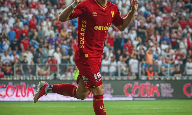 Kritik Açıklama: Göztepe, Galatasaray'ı Devirmek İçin Tarihle Yarışacak