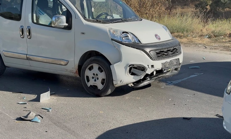 Kritik Açıklama: Hafif ticari araçla çarpışan motosikletin sürücüsü öldü ve Merak Edilenler