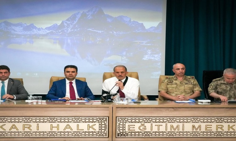 Kritik Açıklama: Hakkâri'de okullarda sağlık ve güvenlik toplantısı Vali Taşyapan başkanlığında yapıldı: Geliş