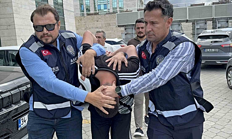 Kritik Açıklama: İçinde husumetlisi var zannedip boş araca kurşun yağdırdı ve Merak Edilenler